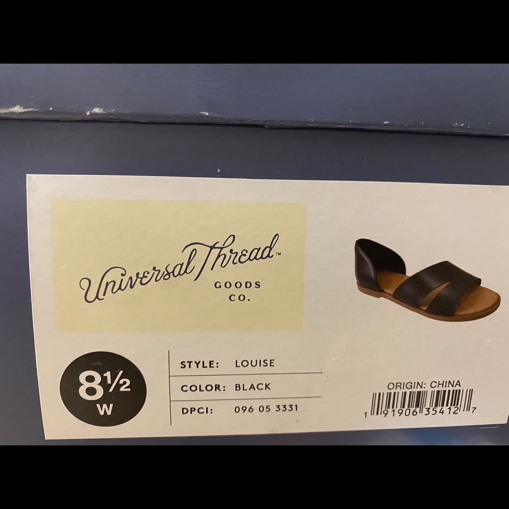Universal Threads Black Sandals
